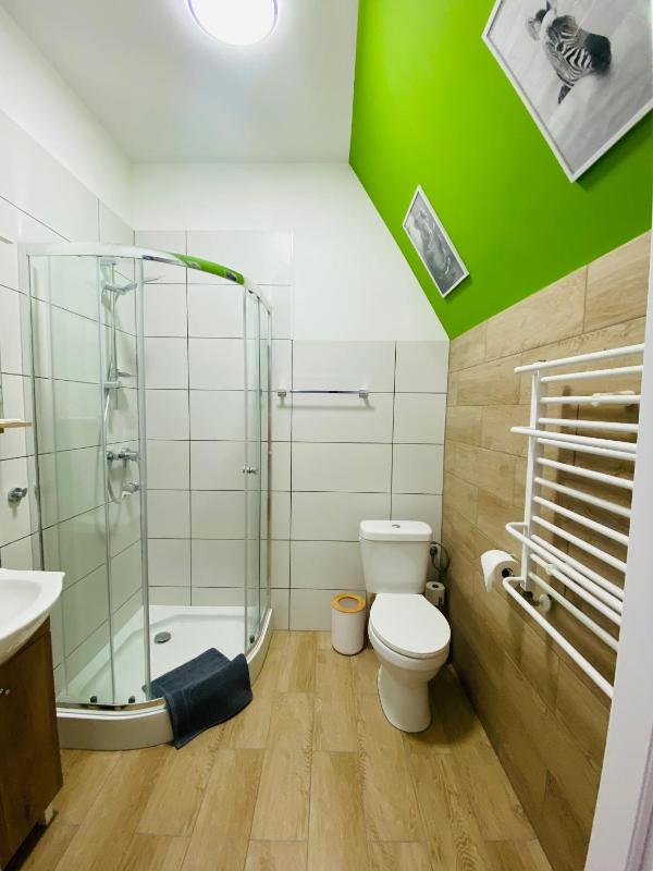 Triple Room with Private Bathroom image 2