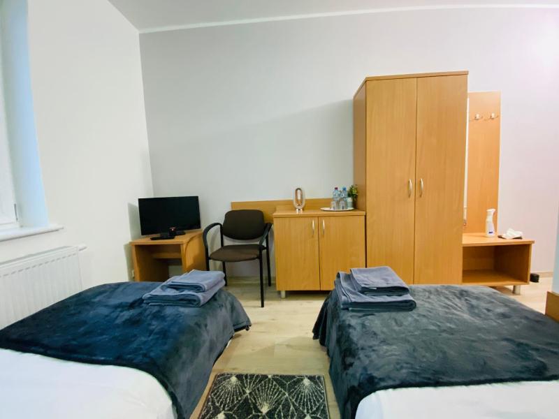 Double Room with Private Bathroom image 3