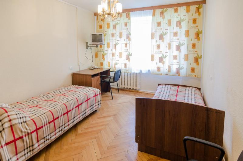 Single Bed in Dormitory Room image 2