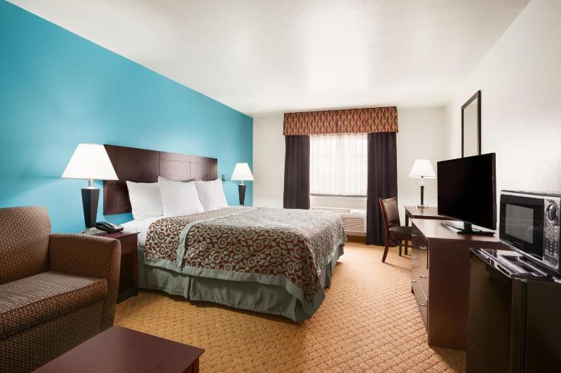 King Room - Non-Smoking image 2