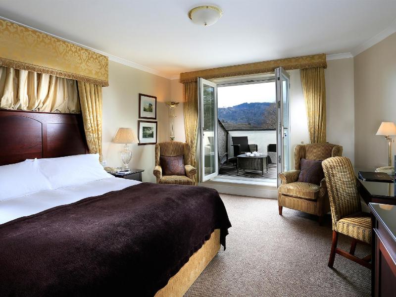 Deluxe Balcony Room image 1