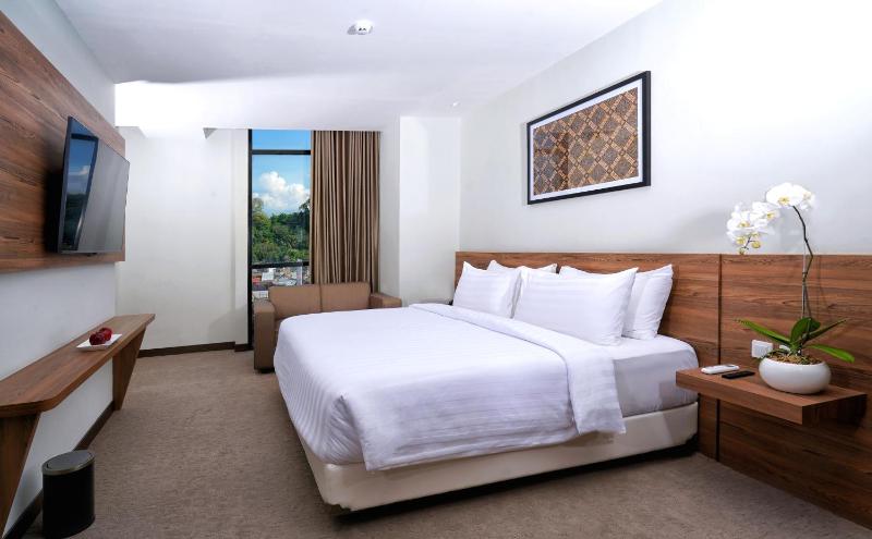 Aston Inn Pandanaran - image 11