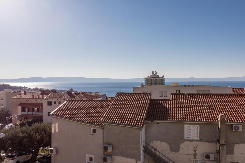 Apartments with parking space Makarska - 22017 - image 9