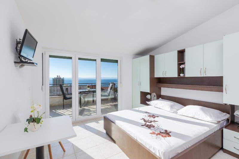 Apartments with parking space Makarska - 22017 - image 44