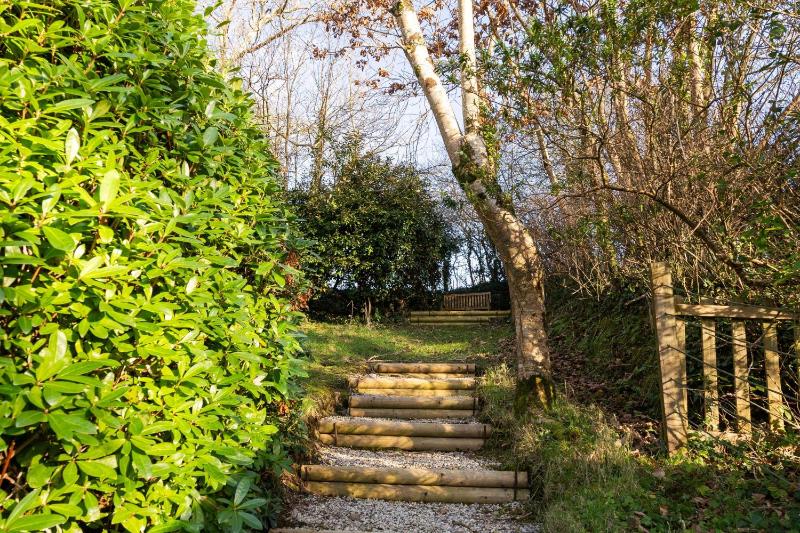 Rose in Vale Cottage - image 5