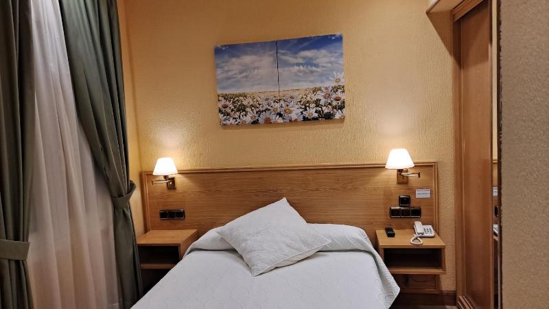 Interior Economy Double Room image 1