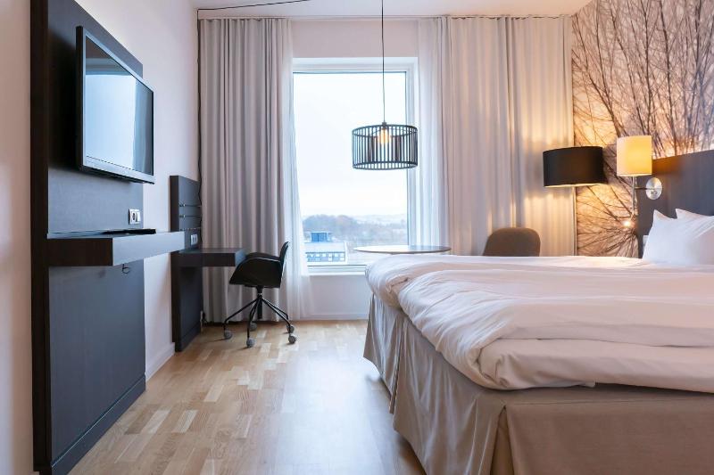 Superior Twin Room image 4