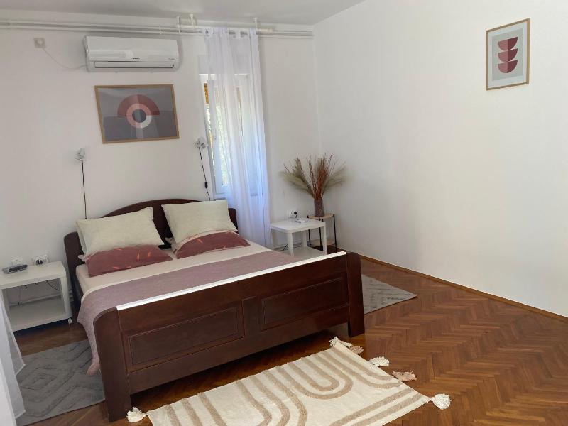 Apartments Topic & Krk central location - image 12
