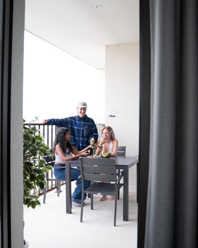 One-Bedroom Suite with Balcony image 2