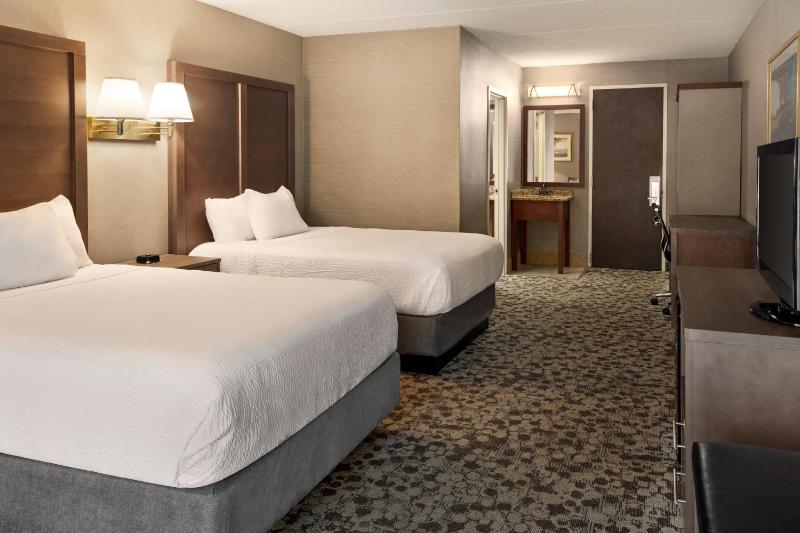 Double Room with Two Double Beds - Non-Smoking image 3