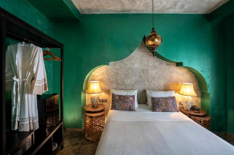 Honeymoon Suite with View image 2