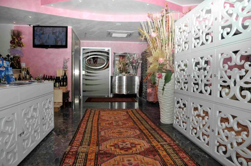 La Grotta Hotel - image 16