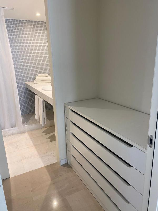  One-Bedroom Apartment (2 Adults + 1 Child)  image 4