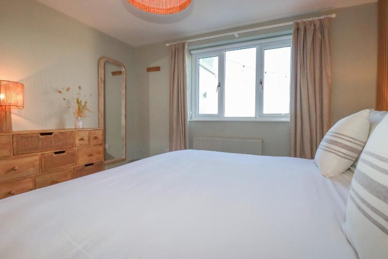 Sea View House - image 5
