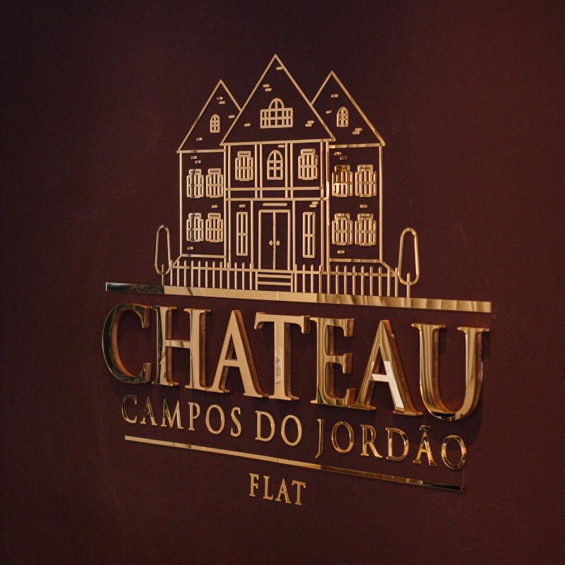 Flats Chateau Campos do Jordão em Capivari com lareira - image 12