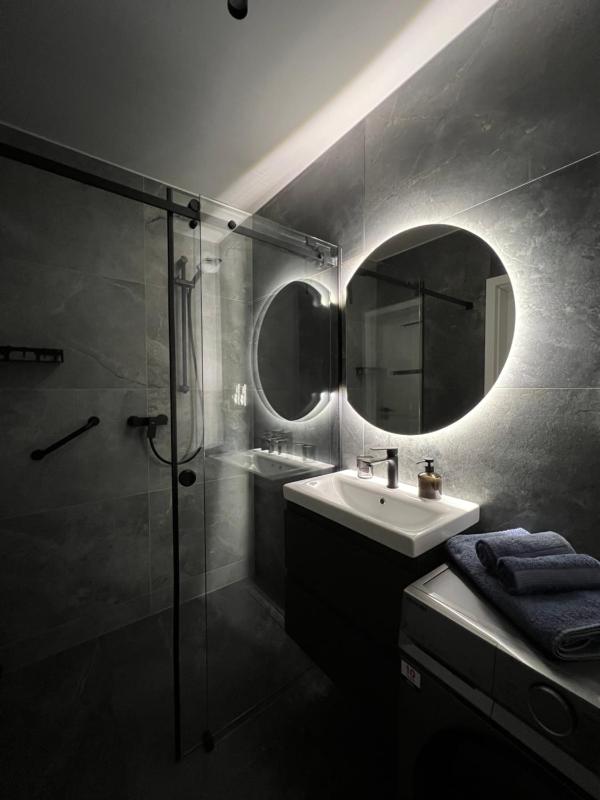 APARTAMENT DISCReeT SLeeP iN CITY CENTER PARKING GARAŻ KOZIA KIELCE - image 16