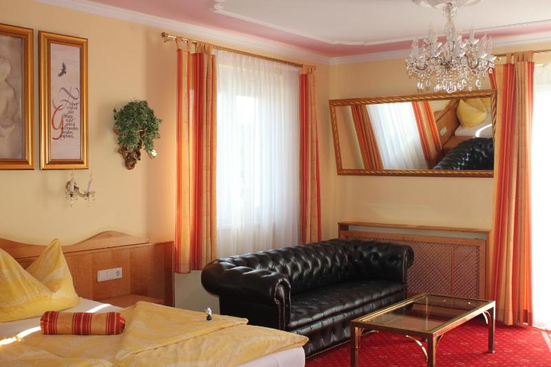 Superior Double Room image 3