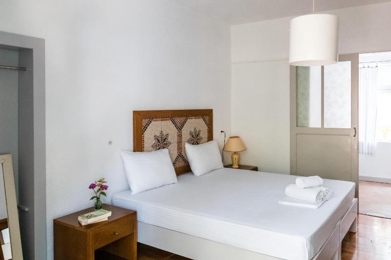 Deluxe Double Room image 4