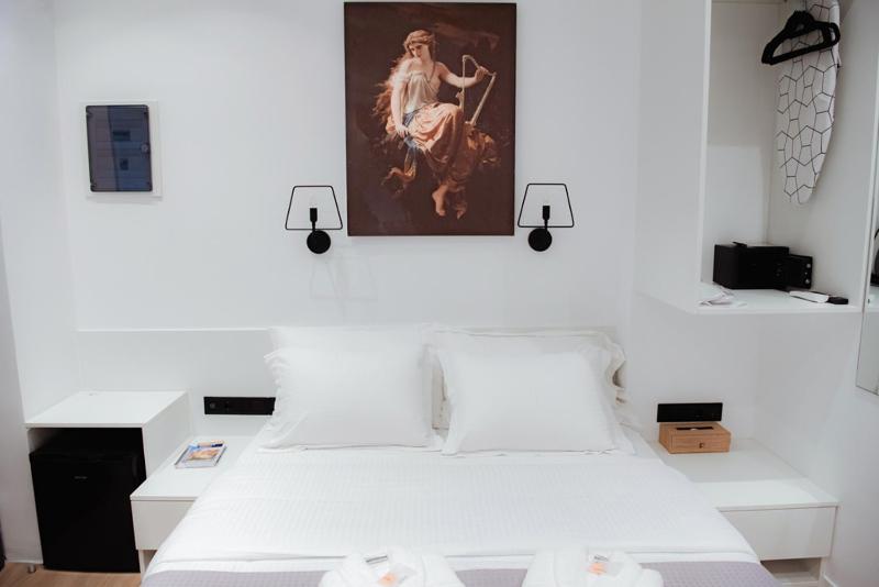 Standard Suite image 3