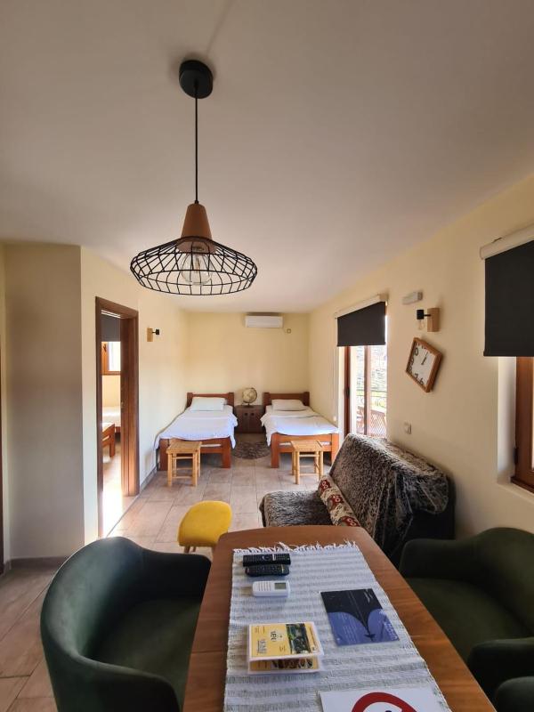 Apartment with Garden View image 4