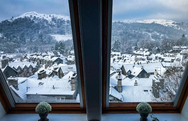 Ambleside View stunning roof top views over Ambleside to the fells - image 5