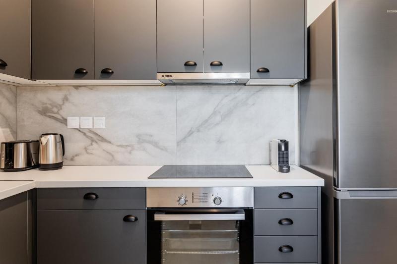 Radiant 2BR Apartment in Neo Psichiko by UPSTREET - image 3