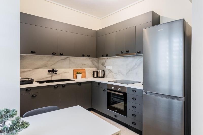 Radiant 2BR Apartment in Neo Psichiko by UPSTREET - image 16
