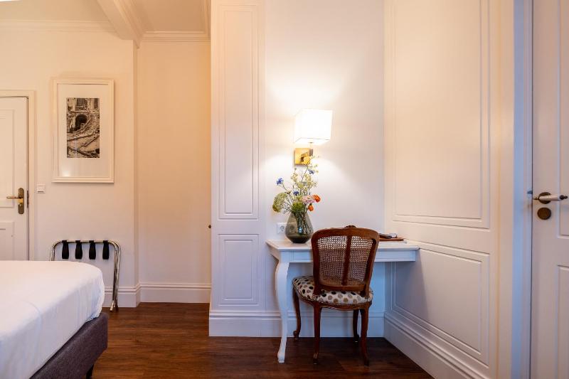 Double Room with Private Bathroom image 3
