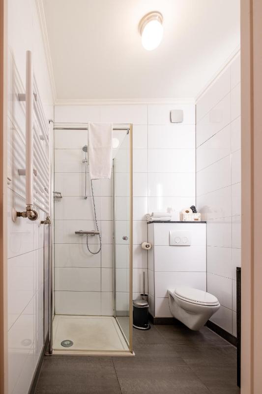 Standard Double Room with Private Bathroom image 3