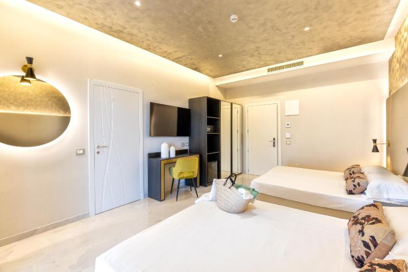 Hotel Mondial - image 12