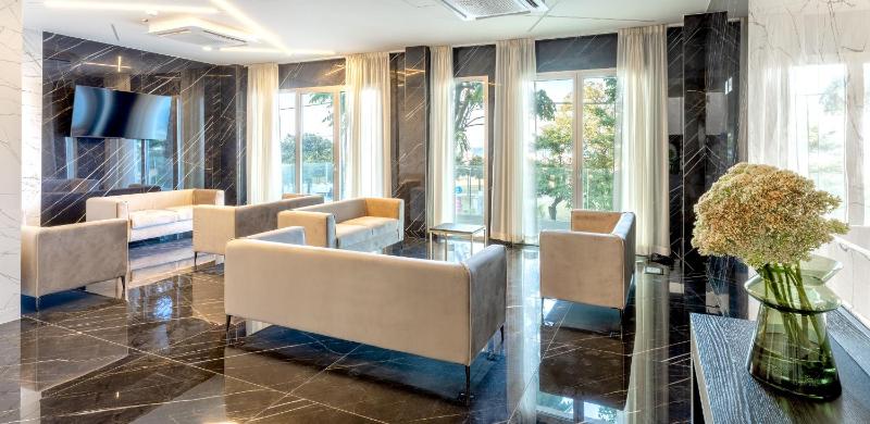 Hotel Mondial - image 44