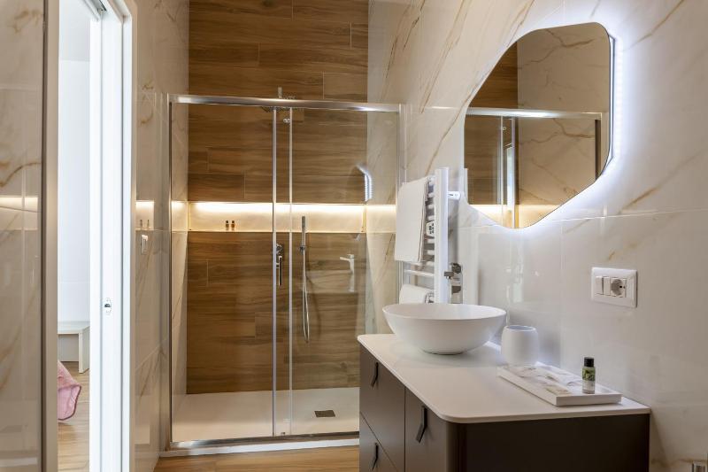 Cas’ A Mare - Beachfront Luxury Suites - image 29