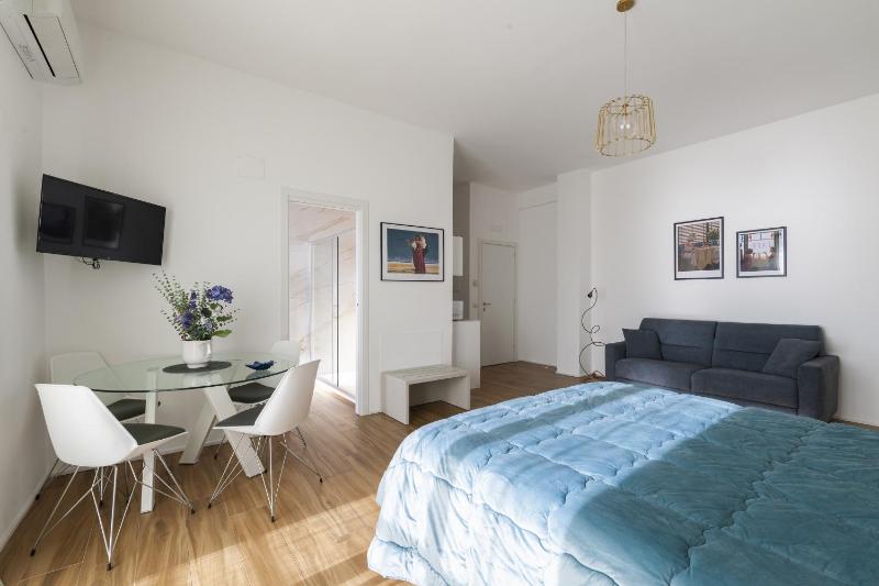 Cas’ A Mare - Beachfront Luxury Suites - image 34