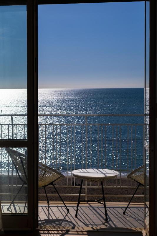Cas’ A Mare - Beachfront Luxury Suites - image 14