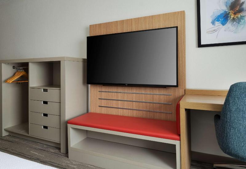 King Room - Evolution - Disability Access image 2