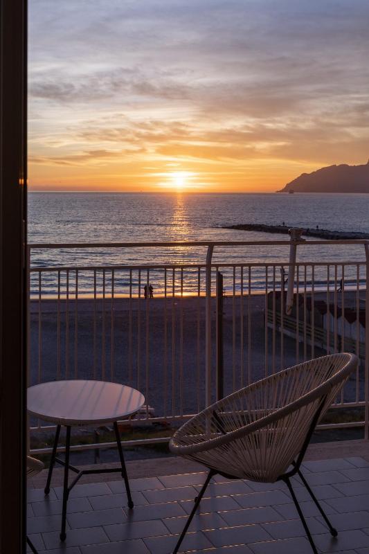Cas’ A Mare - Beachfront Luxury Suites - image 28