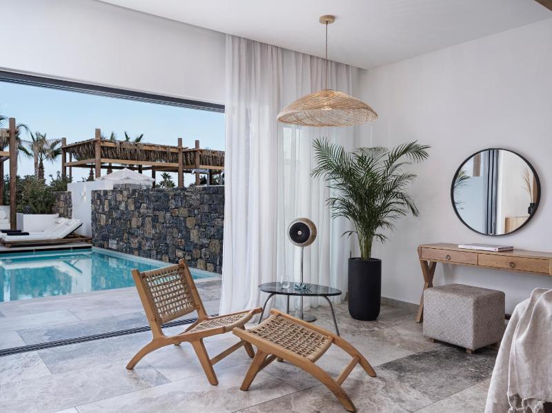 Island Villa with Private Pool image 1