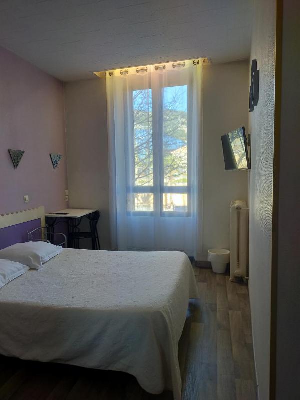 Au Nouvel Hôtel - image 14