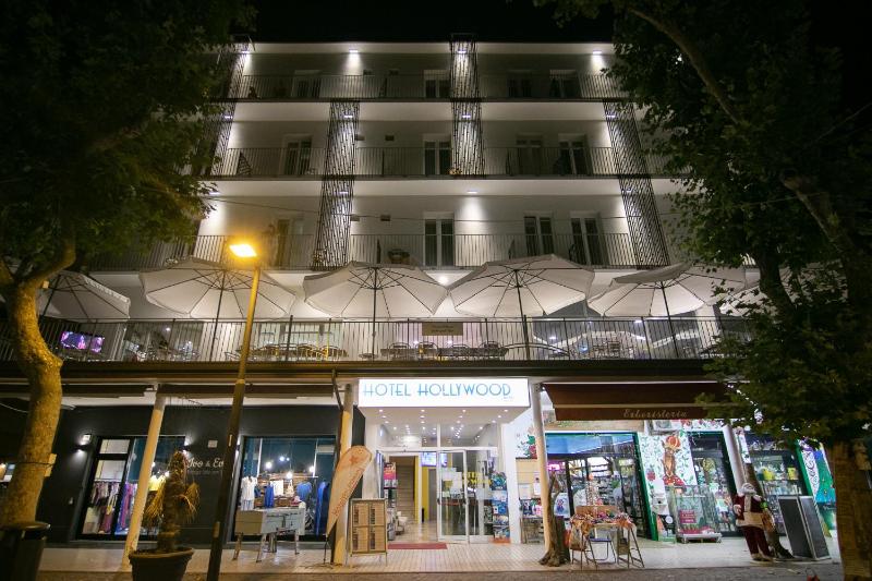 Hotel Hollywood - image 18