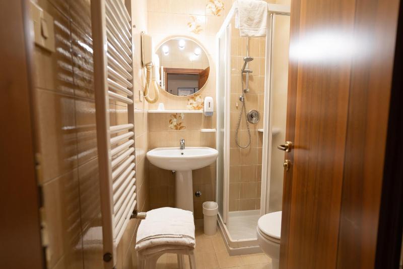 Superior Double or Twin Room image 4