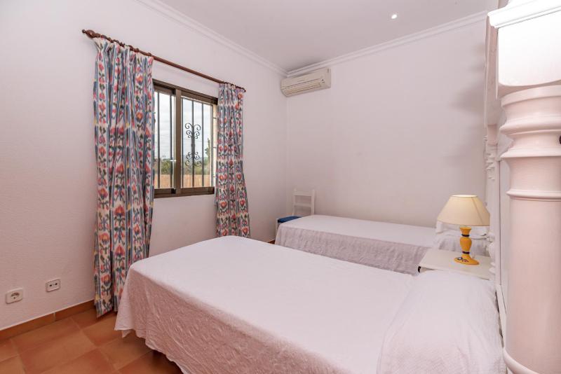 Villa Vilar by Sealand Villas - image 19