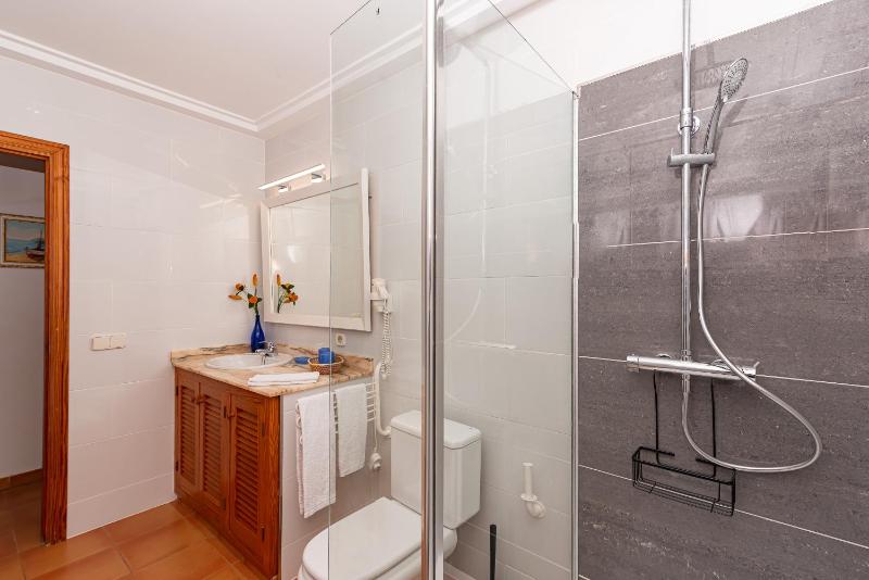 Villa Vilar by Sealand Villas - image 12
