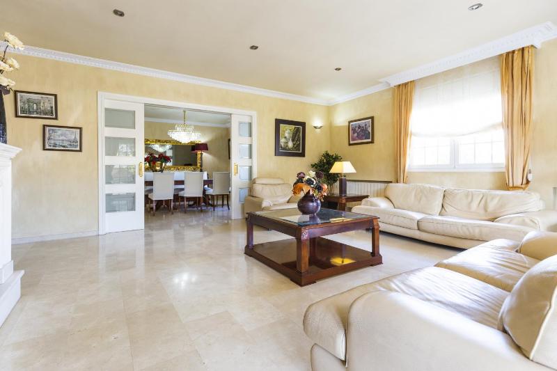 VILADOMAT BEACH - Only Families Villa - image 33