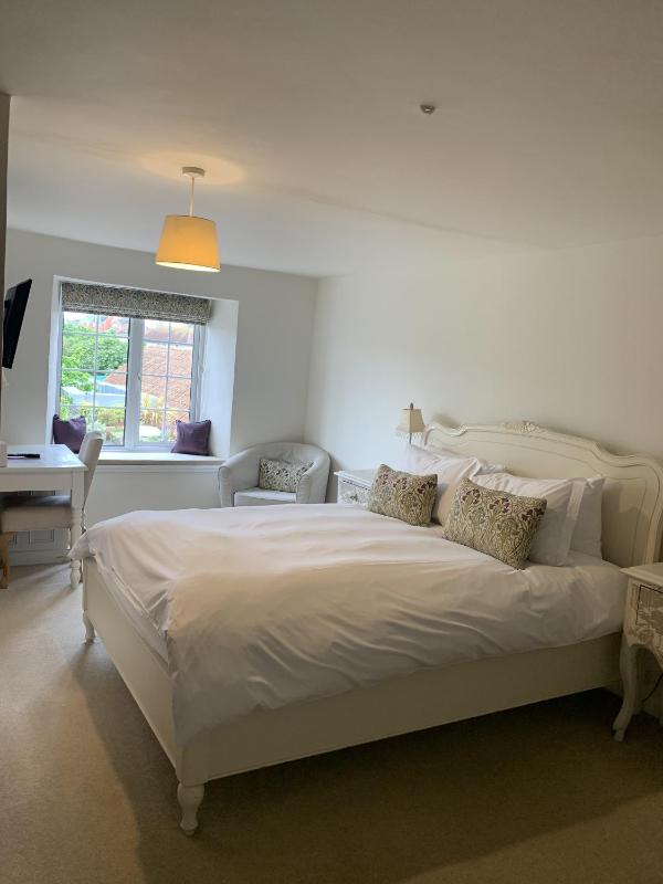 Deluxe Double Room image 1
