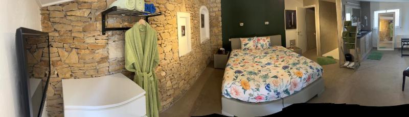 Deluxe Double or Twin Room image 1