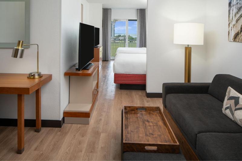 SpringHill Suites by Marriott Charleston Riverview - image 10