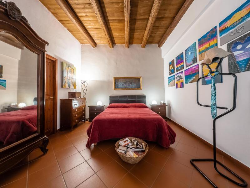 One-Bedroom House image 1