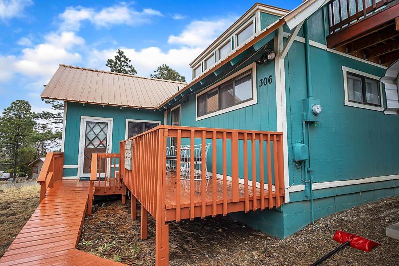 Four-Bedroom Holiday Home image 4