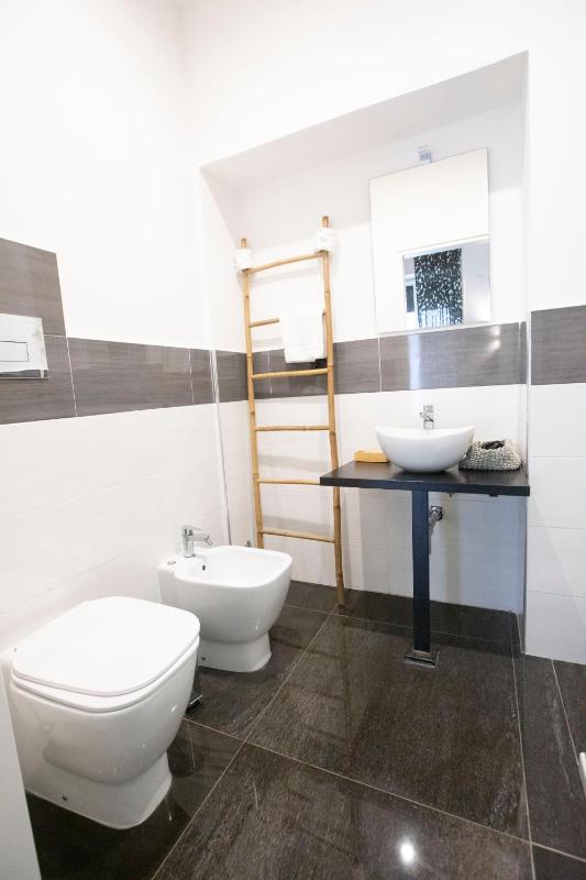 Double Room with Balcony image 1