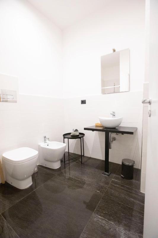 Deluxe Double or Twin Room with City View image 3